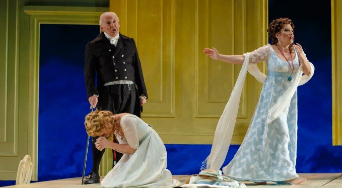 Don Alfonso tells Dorabella and Fiordiligi their fiancees have been called off to war. 