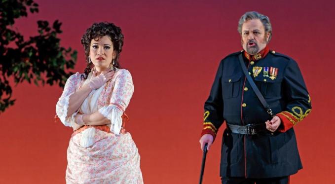 La Traviata production photo