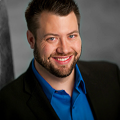 Brian Kontes as Bonze
