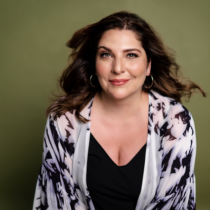 Eve Gigliotti, portrait; Santuzza in Pittsburgh Opera's Cavalleria Rusticana