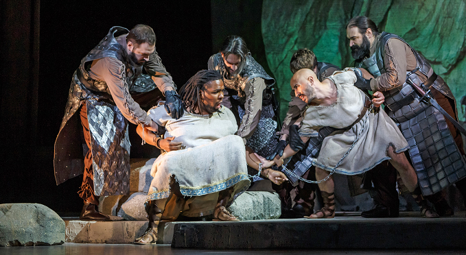 Iphigénie En Tauride production photo