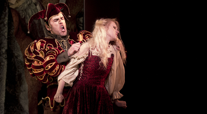 Rigoletto production photo
